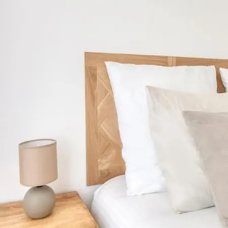 Le Paisible Parisien à 3 Minutes Du Métro Appartamento